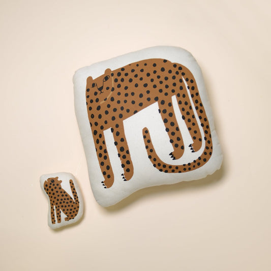 Mama + Cub Cheetah Pillow Set